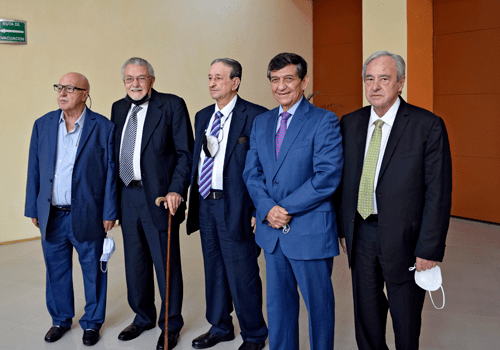 Reconocimiento a Médicos por trayectoria profesional