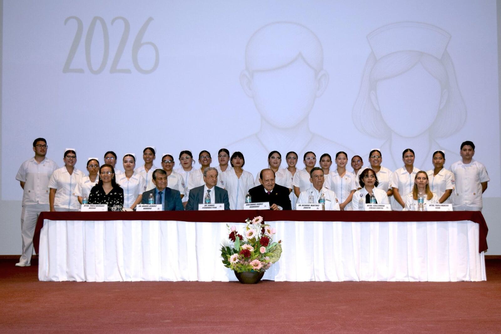 Imposicion de cofias e insignias 2026